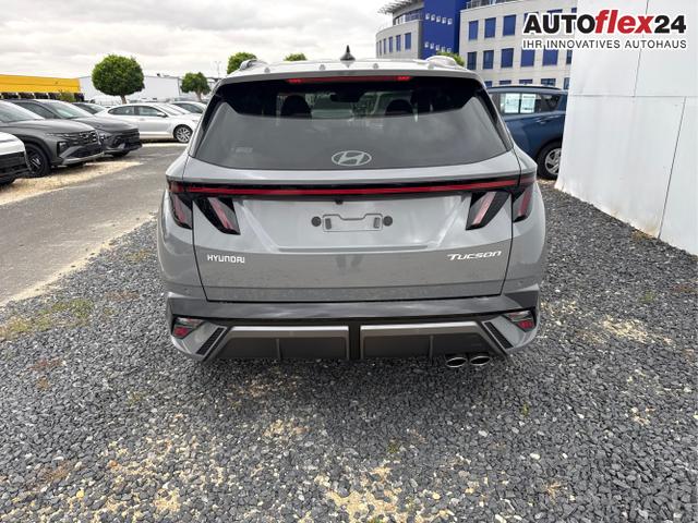 Hyundai / TUCSON / Grau / / / 