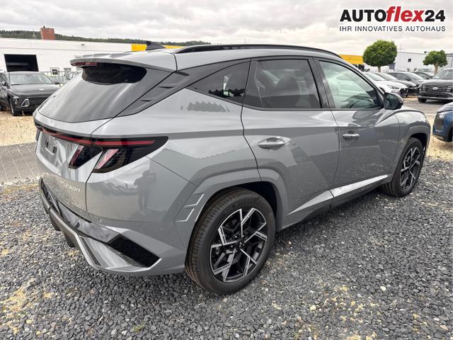 Hyundai / TUCSON / Grau / / / 