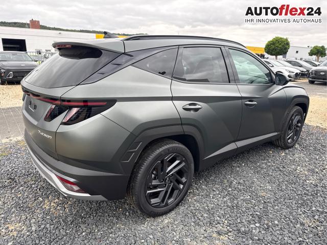 Hyundai / TUCSON / Grau / / / 