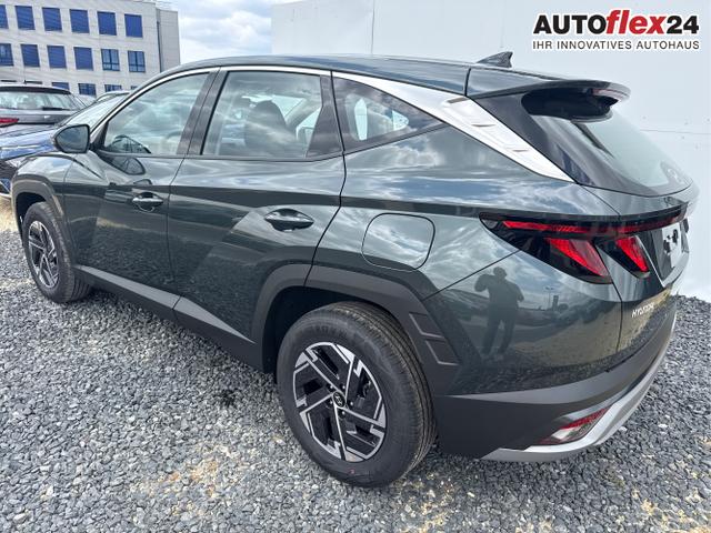 Hyundai / TUCSON / Grau / / / 