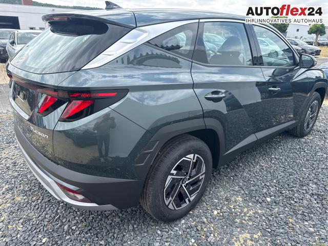Hyundai / TUCSON / Grau / / / 