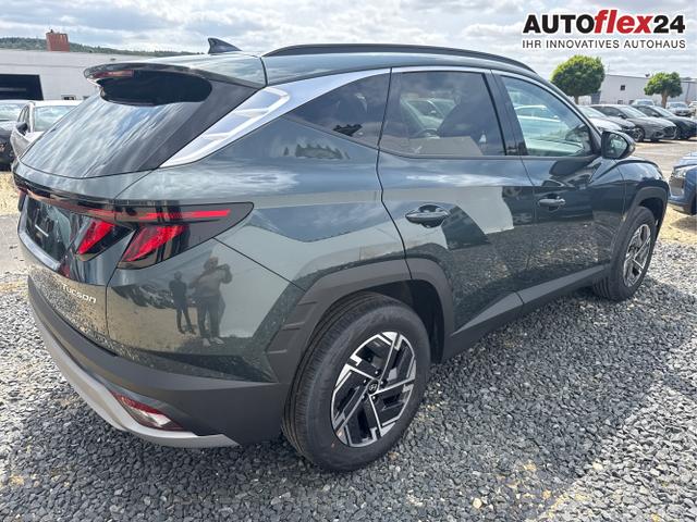 Hyundai / TUCSON / Grau / / / 