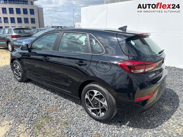 Hyundai / i30 / Grau / / / 