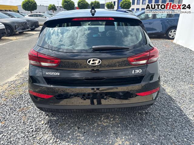 Hyundai / i30 / Grau / / / 