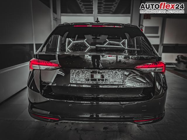 Skoda Octavia Combi SPORTLINE DSG AHK MATRIX 