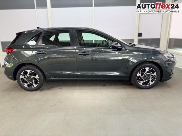 Hyundai i30 STYLE DCT ALU SHZ NAVI RFK PDC 