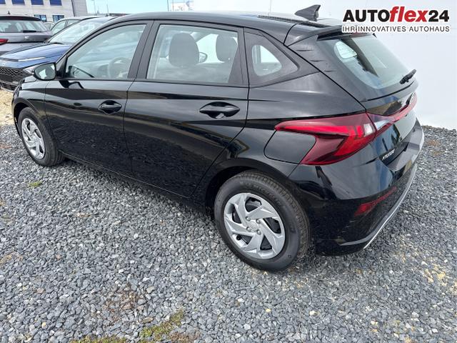 Hyundai / i20 / Grau / / / 