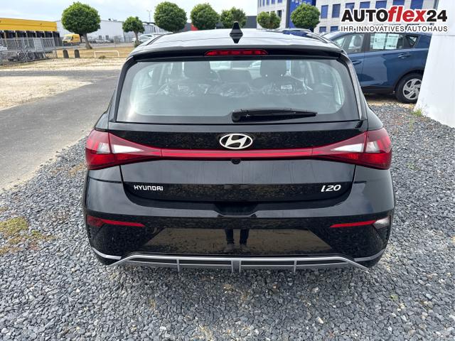 Hyundai / i20 / Grau / / / 