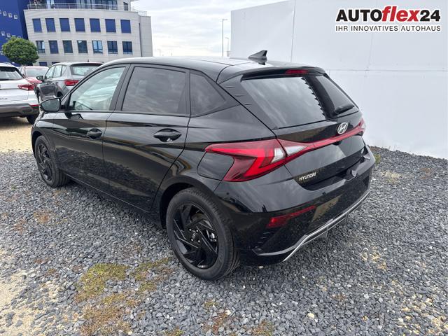 Hyundai / i20 / Grau / / / 