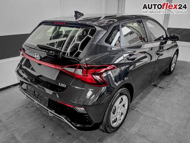 Hyundai i20 LIFE DCT NAVI WP RFK PDC 