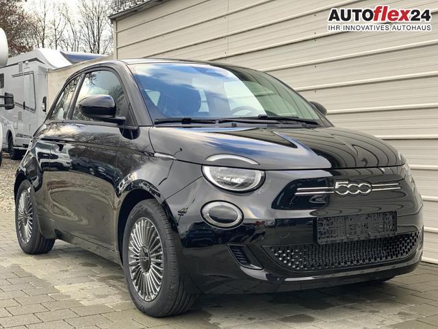 Gebrauchtfahrzeug Fiat 500e - Icon 2022  Winter   Park Komfort Paket 