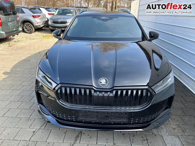 Vorlauffahrzeuge Skoda Superb Combi - Sportline Kombi 2.0 TDI DSG 4x4  HUD AHK Navi Matrix AssistenzPlus NAVI E-Heck Keyless