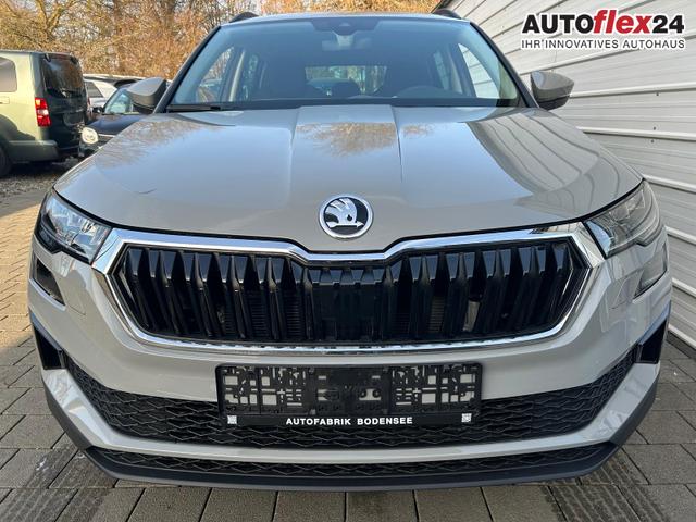 Vorlauffahrzeuge Skoda Karoq - Selection 1.5 TSI Android Auto SHZ PDC Klimaauto SUNSET LED
