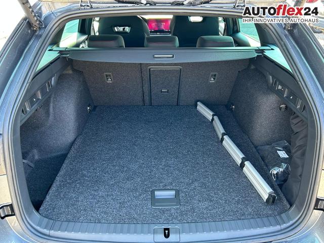 Skoda Octavia Combi RS Kombi 2.0 TSI DSG 265 PS AHK*Panorama*DCC*19"*Android Auto*Navi*SHZ*360&deg;*E-Heck 