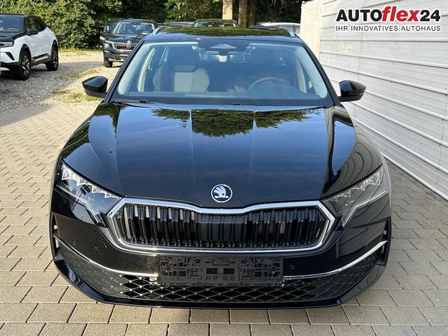Vorlauffahrzeuge Skoda Octavia Combi - Selection Kombi 1.5 TSI DSG AHK Android Auto ACC SHZ E-Heck Keyless Kamera 2Z Klimaauto