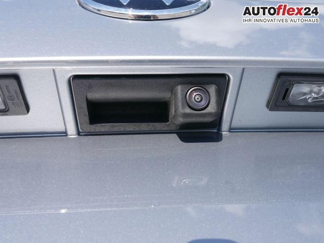 Volkswagen T7 Multivan Life 2.0 TDI *PDC*LED*SHZ* AHK-SCHWENKBAR*SMARTLINK *17 ZOLL 