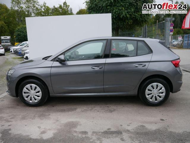 Skoda Fabia Selection 1.0 TSI *PDC-HI*LED*SHZ*NAVI-&Uuml;BER-SMARTLINK*KLIMA*BLUETOOTH 