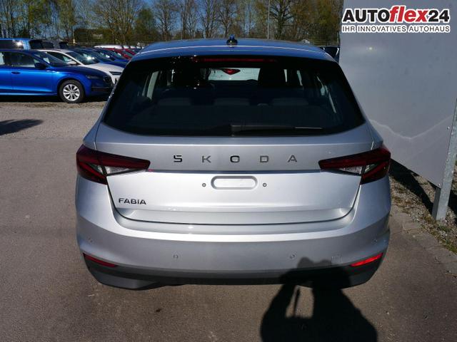 Vorlauffahrzeuge Skoda Fabia - Selection 1.0 TSI PDC-HINTEN SMARTLINK KEYLESS-GO LED BLUETOOTH WINTERPAKET 