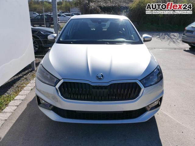 Skoda Fabia Selection 1.0 TSI *NAVI-&Uuml;BER-SMARTLINK*PDC-HI*LED*SHZ*KLIMA*RADIO 