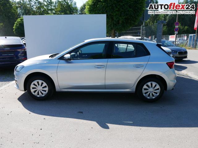 Skoda Fabia Selection 1.0 TSI *NAVI-&Uuml;BER-SMARTLINK*PDC-HI*LED*SHZ*KLIMA*RADIO 