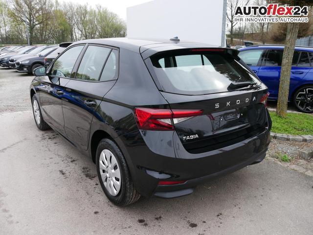 Skoda Fabia Selection 1.0 TSI DSG*NAVI-&Uuml;BER-SMARTLINK*LED*PDC-HI*SHZ*DAB*KLIMA 