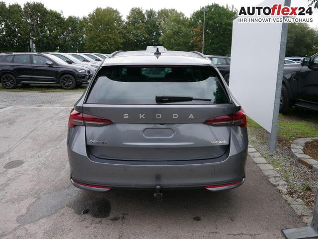 Vorlauffahrzeuge Skoda Octavia Combi - Selection 1.5 TSI mHEV DSG AHK-SCHW ACC PDC LED SHZ SMARTLINK KLIMA