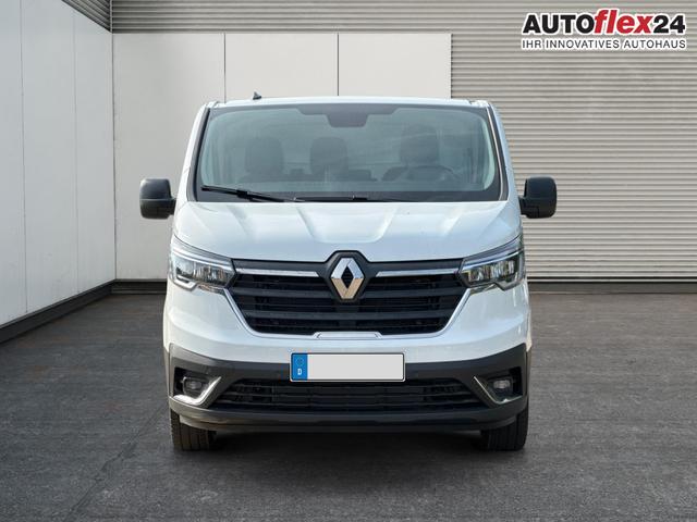 Renault / Trafic / / / / 