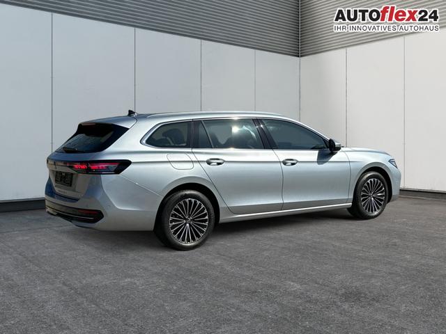 Volkswagen / Passat Variant / / / / DSG+NAVI+MATRIX+MASSAGE+ACC+KAMERA