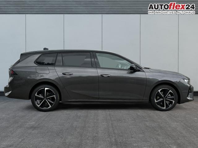 Opel / Astra Sports Tourer / / / / 