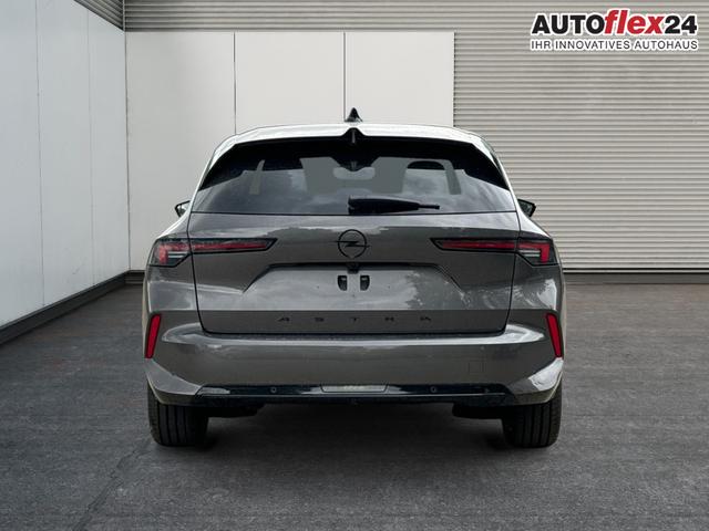 Opel / Astra Sports Tourer / / / / 