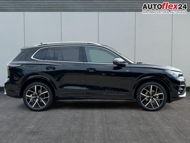 Volkswagen / Tiguan / Schwarz / / / DSG+HARMAN+20 ALU+MATRIX+MASSAGE+ACC+KAMERA