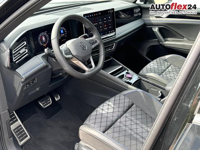 Volkswagen / Tiguan / Schwarz / / / DSG+HARMAN+20 ALU+MATRIX+MASSAGE+ACC+KAMERA