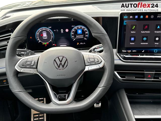 Volkswagen / Tiguan / Schwarz / / / DSG+HARMAN+20 ALU+MATRIX+MASSAGE+ACC+KAMERA