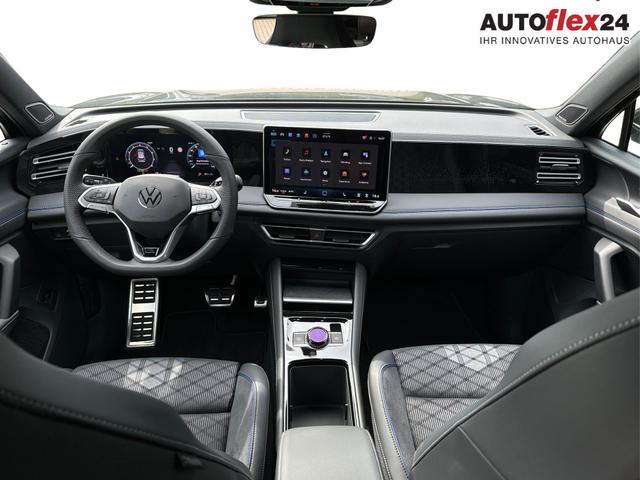 Volkswagen / Tiguan / Schwarz / / / DSG+HARMAN+20 ALU+MATRIX+MASSAGE+ACC+KAMERA