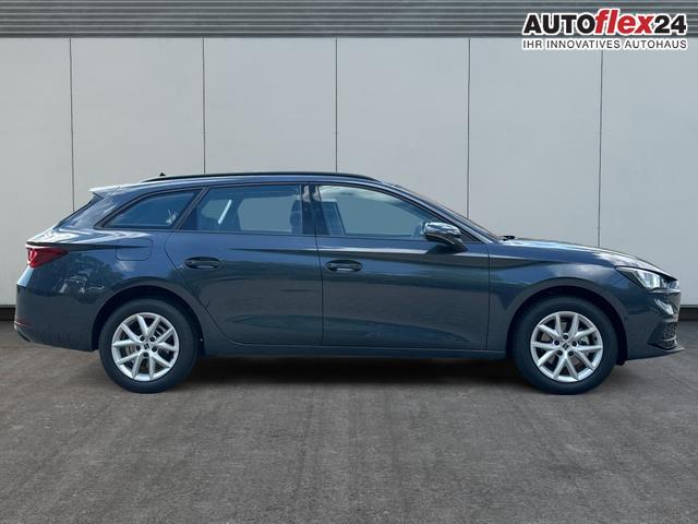 Seat / Leon Sportstourer / Grau / / / 1,5 eTSI DSG+ACC+LED+SHZ+CAM+Licht u. Sicht