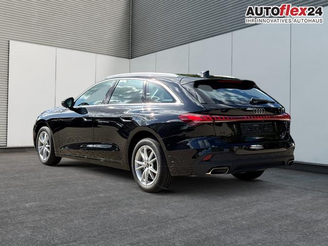Vorlauffahrzeuge Audi A5 Avant - Basis  SOFORT  AHK KAMERA EL. HECKKL. NAVI SHZ 17 LM