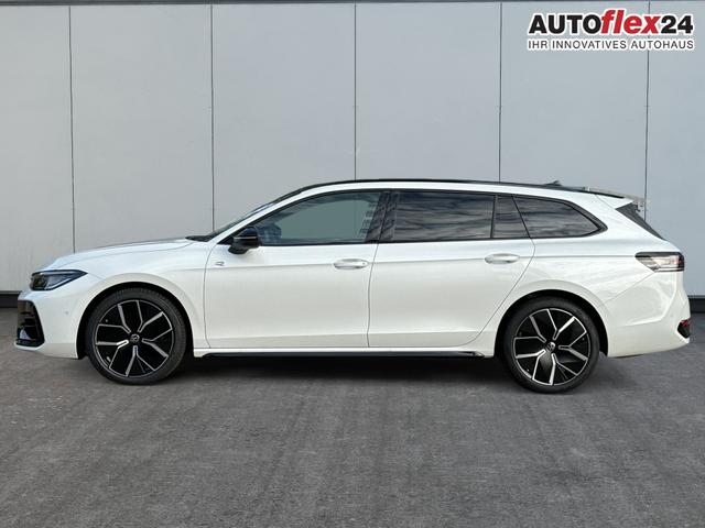 Vorlauffahrzeuge Volkswagen Passat Variant - R-Line UVP: 77.210,- LEDER PANO AHK 19"ALU H&K DCC MATRIX
