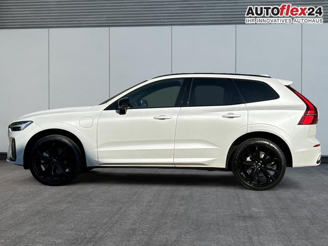 Vorlauffahrzeuge Volvo XC60 - Plus Black Edition T6 AWD AHK 360°KAMERA EL.HECKKL. PDC LED SHZ 21"ALU