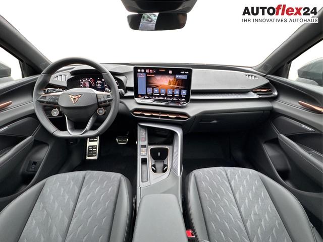 Cupra / Terramar / Schwarz / / / 4Drive PANO+NAVI+SENNHEISER+MATRIX+MEMORY+HUD+KAM+ACC+EL.HECKKL.