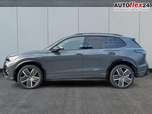 Vorlauffahrzeuge Volkswagen Tiguan - R-Line People PLUG-IN PANO AHK HD MATRIX NAVI BLACK STYLE 20" LM ACC
