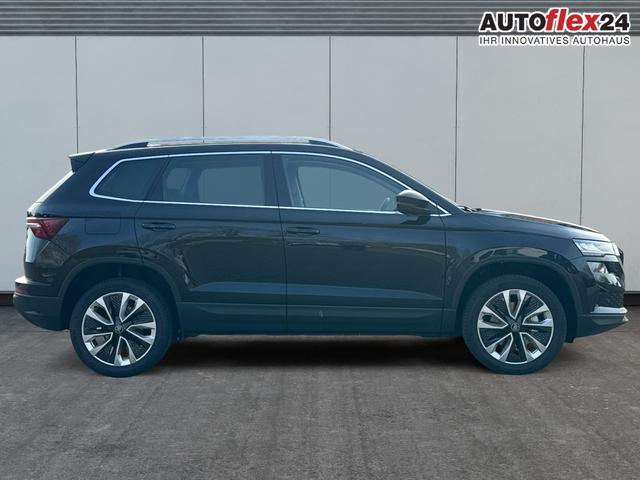 Skoda / Karoq / Schwarz / / / AHK+el.HECKKLAPPE+KAMERA+PDC+KESSY+ACC