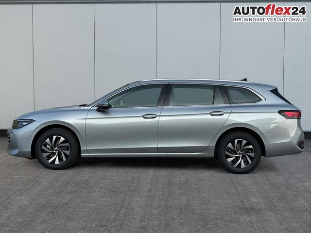 Vorlauffahrzeuge Volkswagen Passat Variant - Business DSG AHK PANO NAVI ACC KAMERA LED MASSAGE