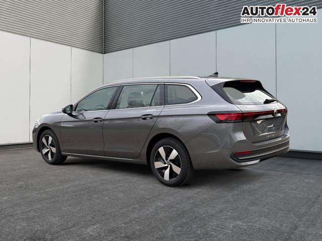 Volkswagen / Passat Variant / Grau / / / DSG+AHK+MASSAGE+NAVI+ACC+KAMERA+LED+17 ALU