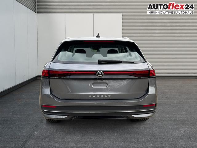 Volkswagen / Passat Variant / Grau / / / DSG+AHK+MASSAGE+NAVI+ACC+KAMERA+LED+17 ALU