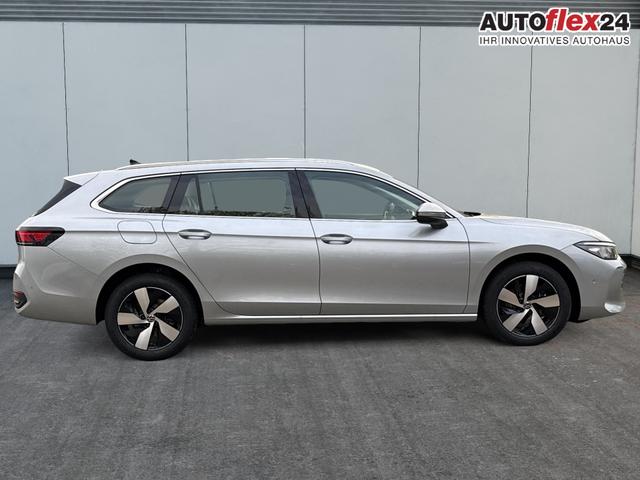 Volkswagen / Passat Variant / Silber / / / DSG+AHK+MASSAGE+NAVI+ACC+KAMERA+LED+17 ALU