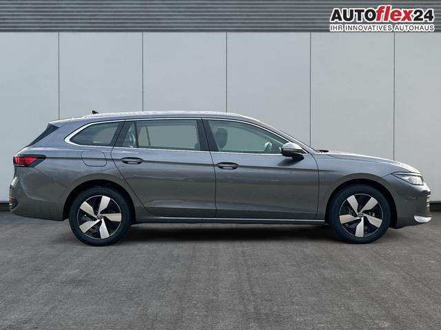 Volkswagen / Passat Variant / Grau / / / DSG+AHK+MASSAGE+NAVI+ACC+KAMERA+LED+17 ALU