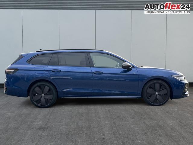 Volkswagen / Passat Variant / Blau / / / 4WD+BLACK+PANO+AHK+DCC+MATRIX+HARMAN