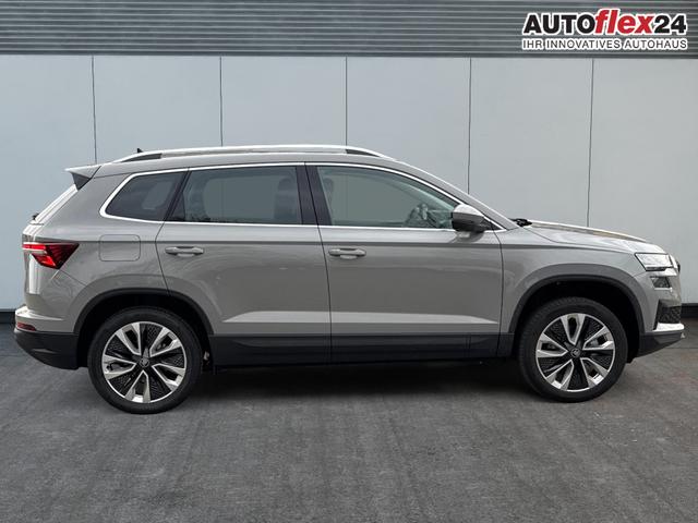 Skoda / Karoq / Grau / / / AHK+KAMERA+EL. HECKKL.+SHZ+ACC+KESSY+18''ALU