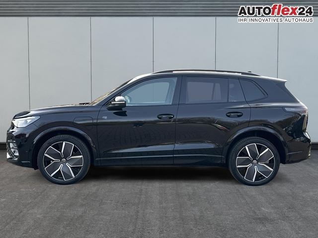 Vorlauffahrzeuge Volkswagen Tiguan - R-Line People PLUG-IN PANO AHK HD MATRIX NAVI BLACK STYLE 20" LM ACC