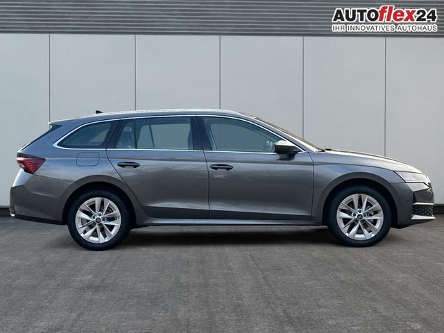 Skoda / Octavia Combi / Grau / / / AHK+KAMERA+ACC+EL. HECKKL+SHZ